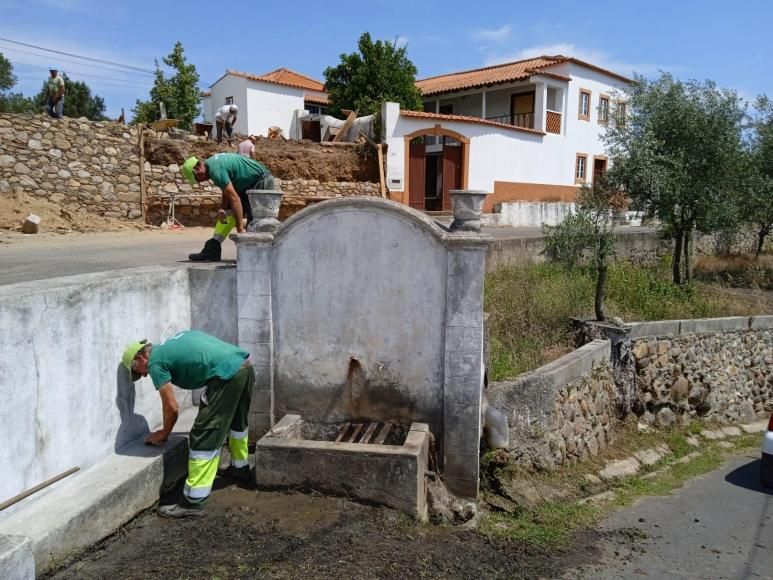 Requalifica&ccedil;&atilde;o de fontes, fontan&aacute;rios, lavadouros e outros trabalhos 