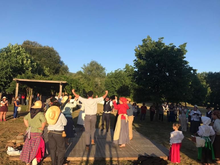 Mais de uma centena de pessoas viveu o dia da Espiga/Merendas em Serpins