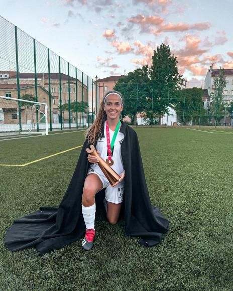 Mafalda Bento campe&atilde; nacional Universit&aacute;ria de Futebol 7