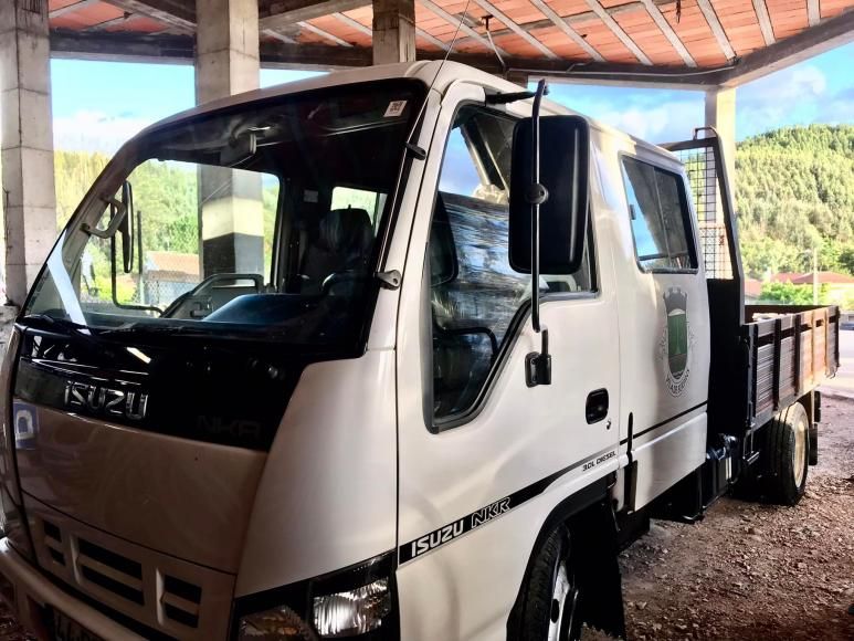 Junta de Freguesia adquire carrinha para melhorar condi&ccedil;&otilde;es de servi&ccedil;o da equipa operacional