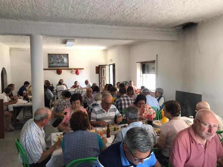 Junta de Freguesia esteve presente em almo&ccedil;o conv&iacute;vio na Valada